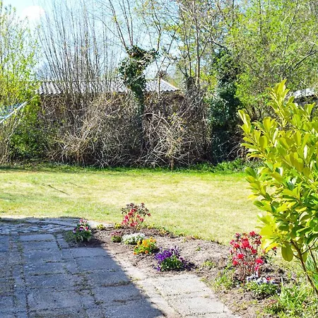 Mellemvang * Kirke-Hyllinge